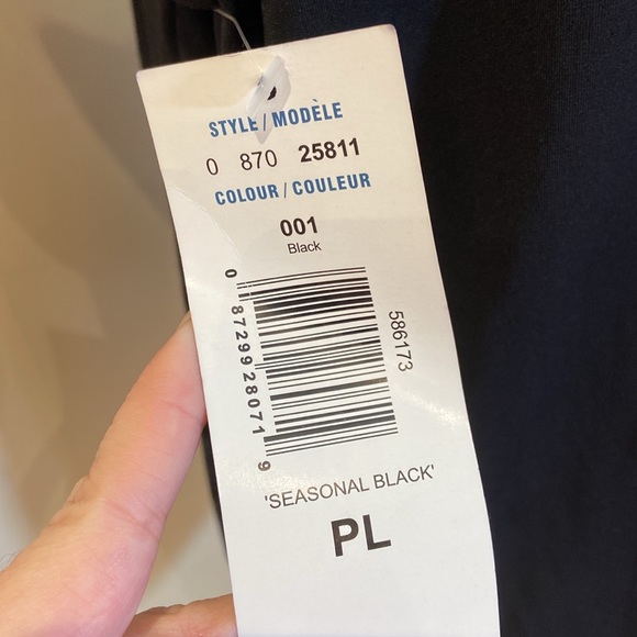 ALLISON DALEY | Size PL | black sleeveless blouse - Picture 5 of 7